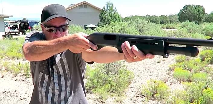 (VIDEO) Remington 870 TAC-14: Small but powerful home defense, or just plain fun at the range Featured