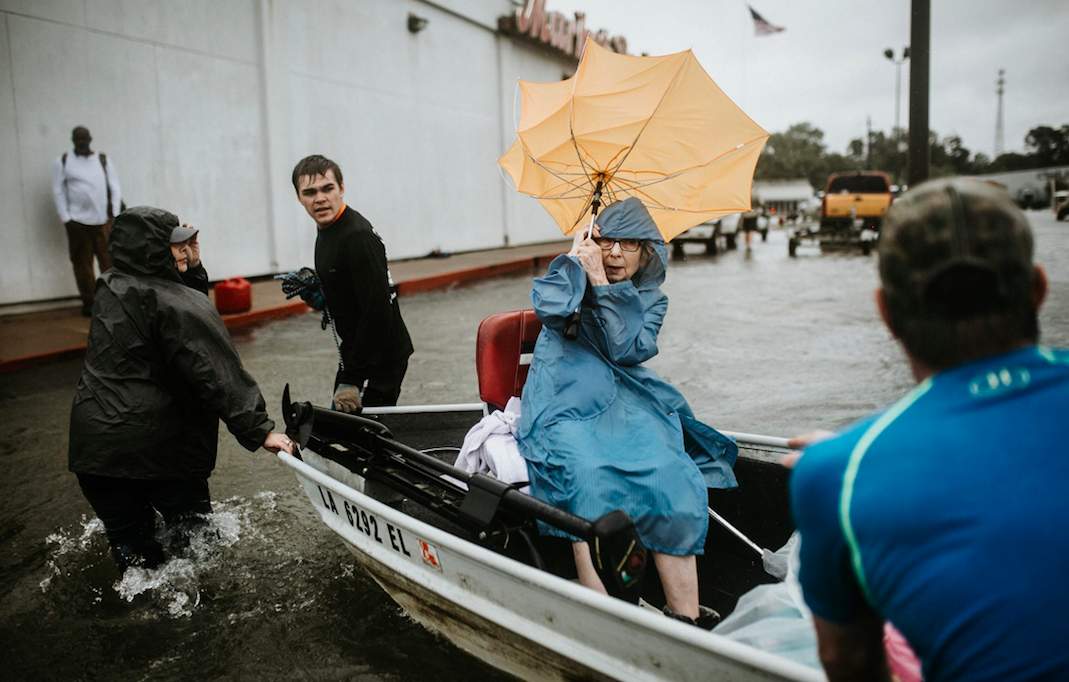 The Cajun Relief Foundation organized thousands for the Cajun and Texas navies, and they’re going viral Featured