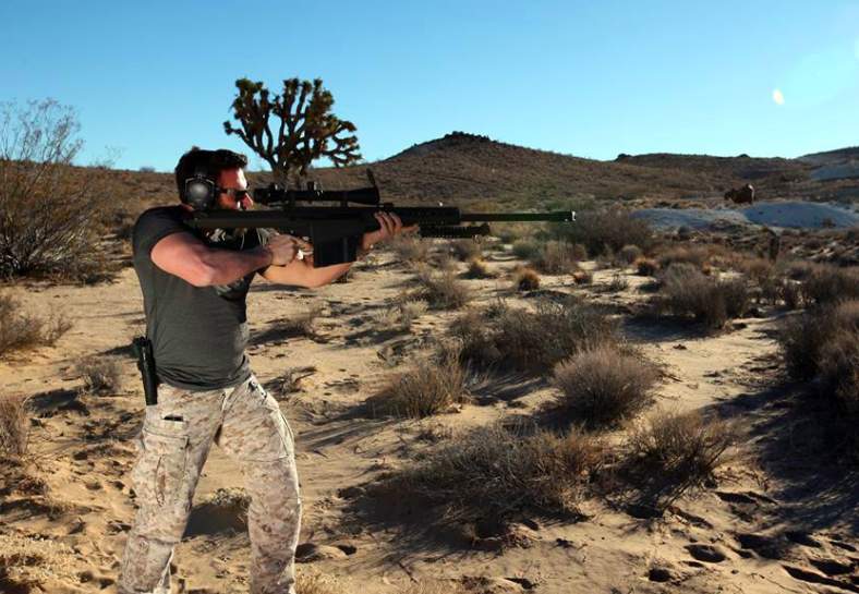 Dan Bilzerian calls Medal of Honor recipient Dakota Meyer ‘retard’ who’s ‘blogging’ for ‘five minutes of fame’ Featured