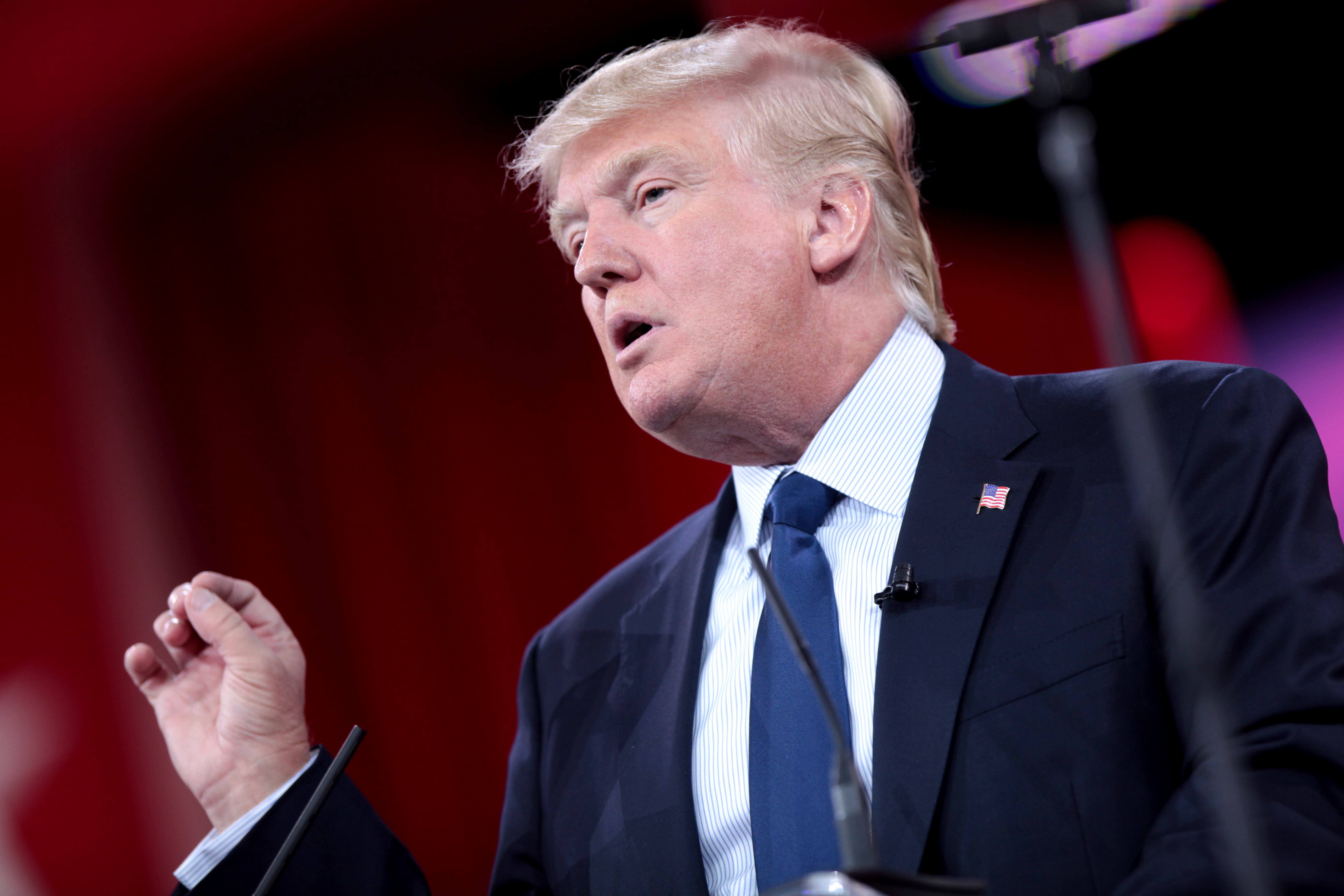 Trump Attacks McCain: ‘I like people who weren’t captured’ Featured