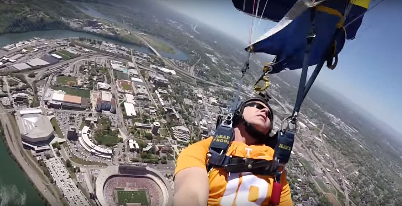 Watch This Incredible 60FPS Video Footage Of Navy SEALs Parachuting Into A Huge College Stadium Featured