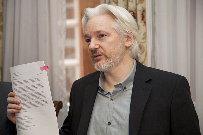 Wikileakss Assange Tells Court He Wont Surrender To America