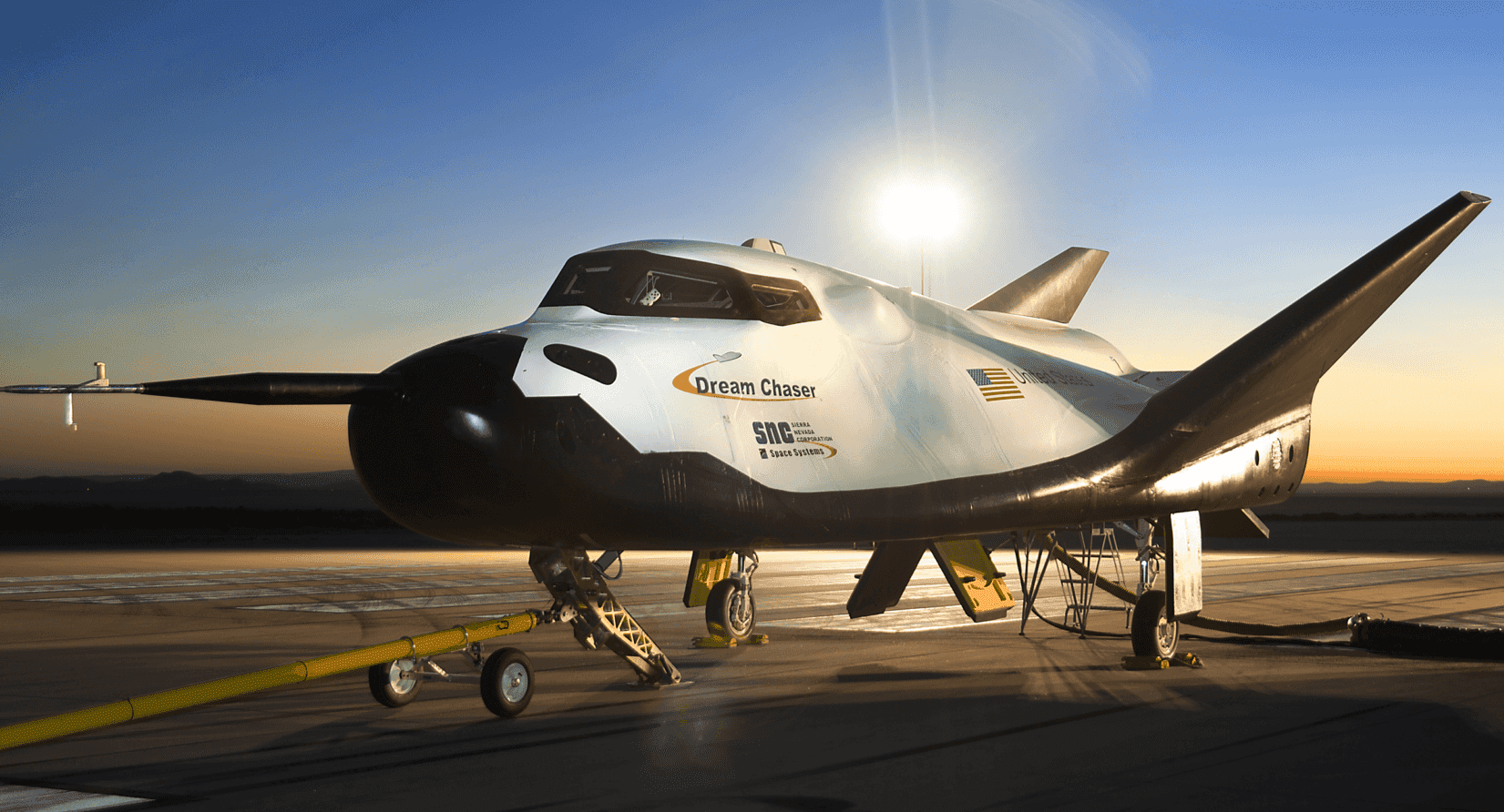 Video Heres The Us Military S Secret New Dream Chaser Space Plane