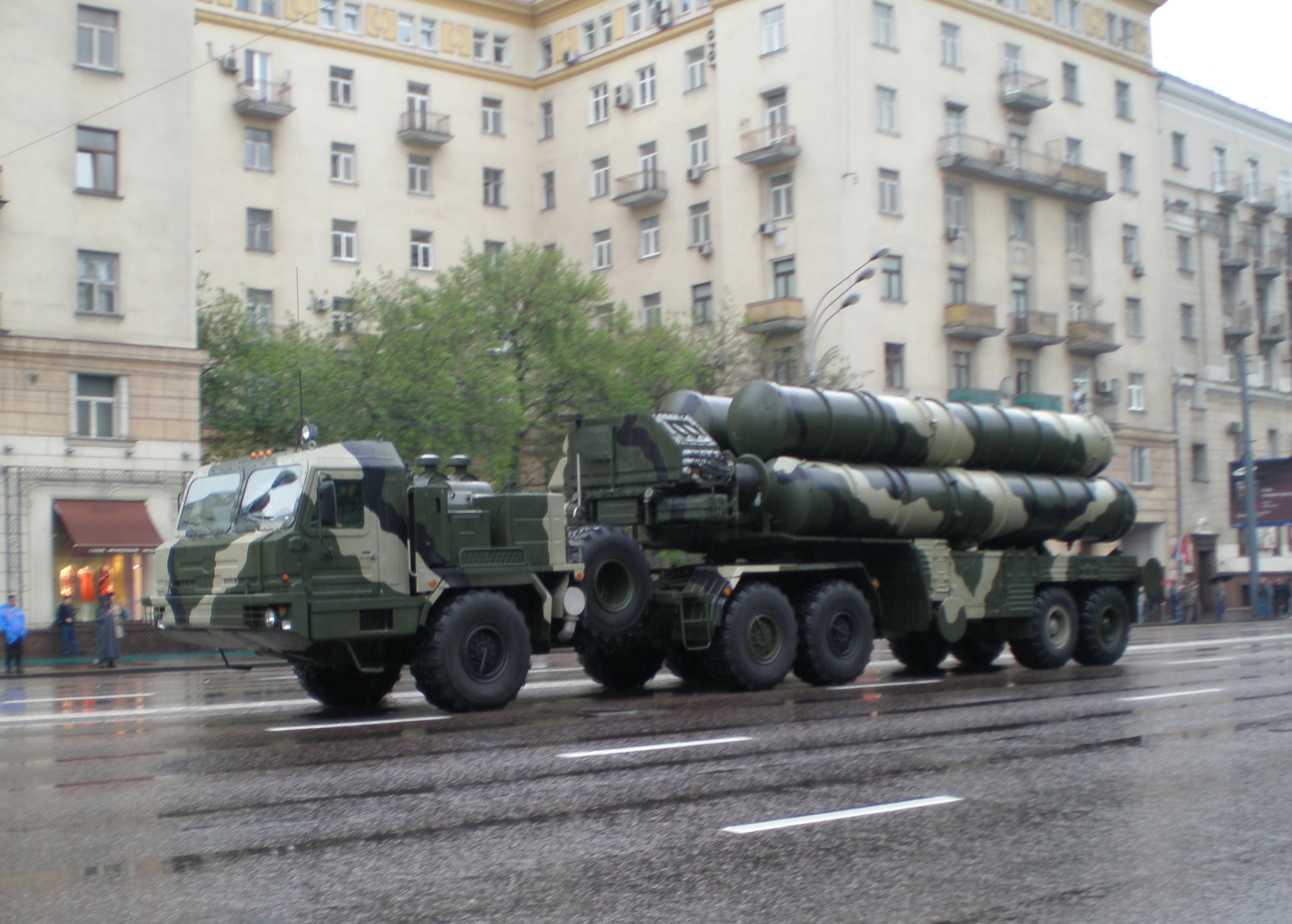 Tensions In Ukraine Rise As Russia Deploys New Air Defense System To Crimea Featured
