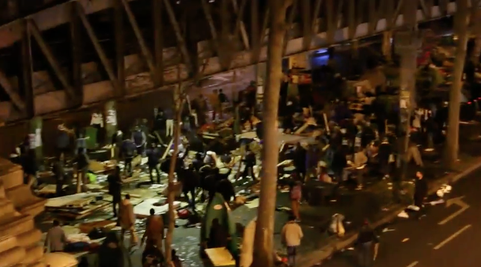 (VIDEO) These 1,000 Angry Migrants Rioted With Rage In The Streets Of Paris This Past Week Featured