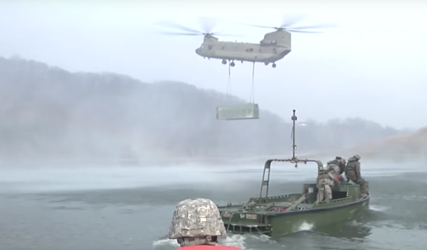 American Soldiers Brilliantly Build A Large Bridge In No Time Featured
