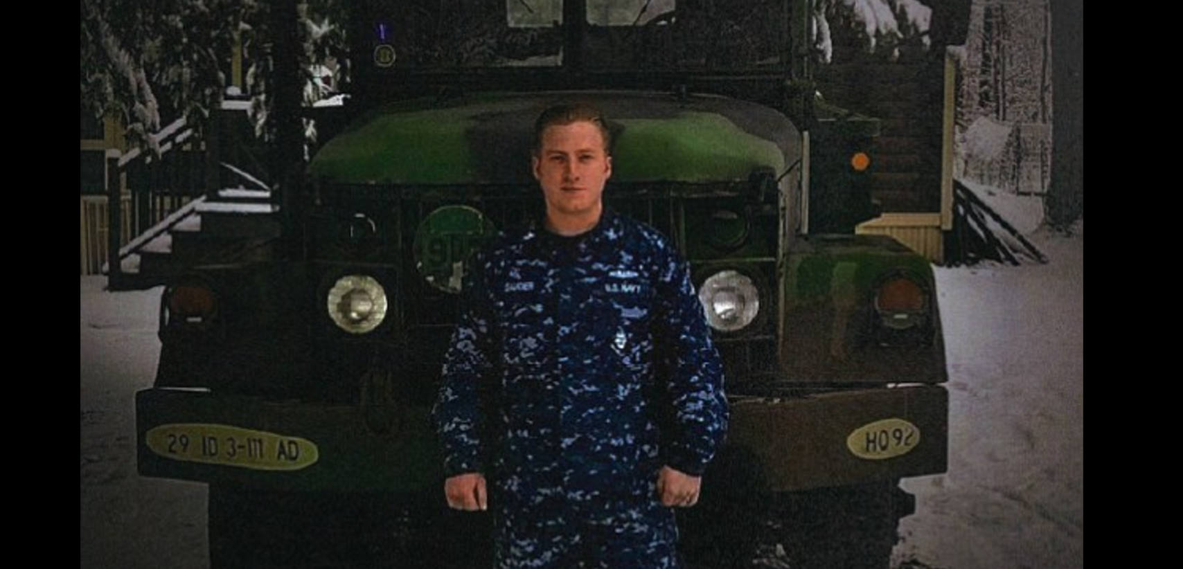 U.S. Navy Sailor Gets 1-Year Sentence For Lesser Crime Than Hillary Clinton While She Stays Free Featured