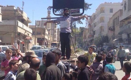 ISIS Crucifies Its Own Corrupt Checkpoint Guard aleppo false testimony - ISIS Crucifies Its Own Corrupt Checkpoint Guard