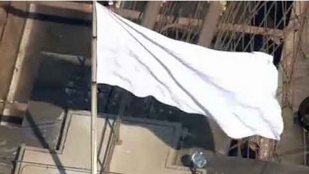 Brooklyn Bridge Flags Were Replaced with White Flags, But Was It An Inside Job? Featured