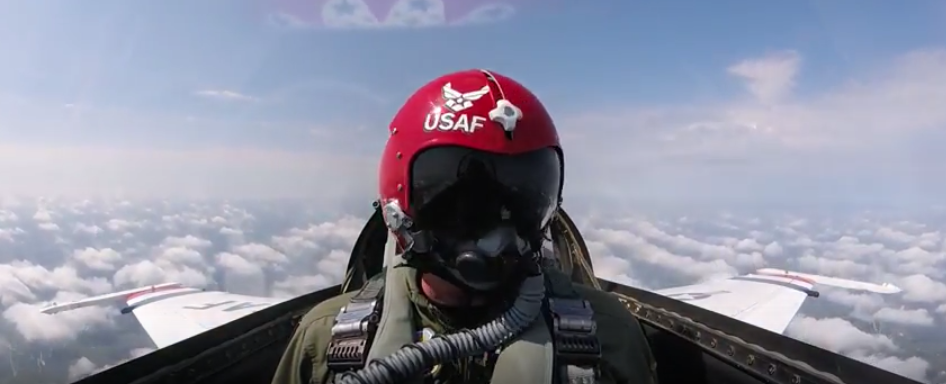 World Renowned Aerobatic Champion, Rob Holland Flies With The Thunderbirds Featured