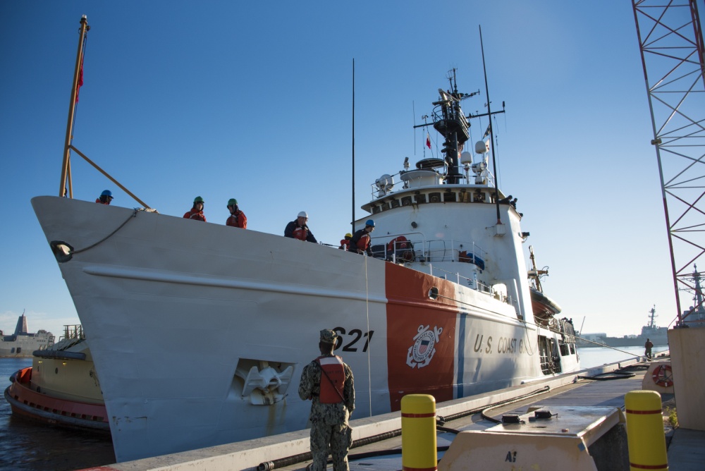Coast Guard crew returns to Naval Station Mayport after seizing 41