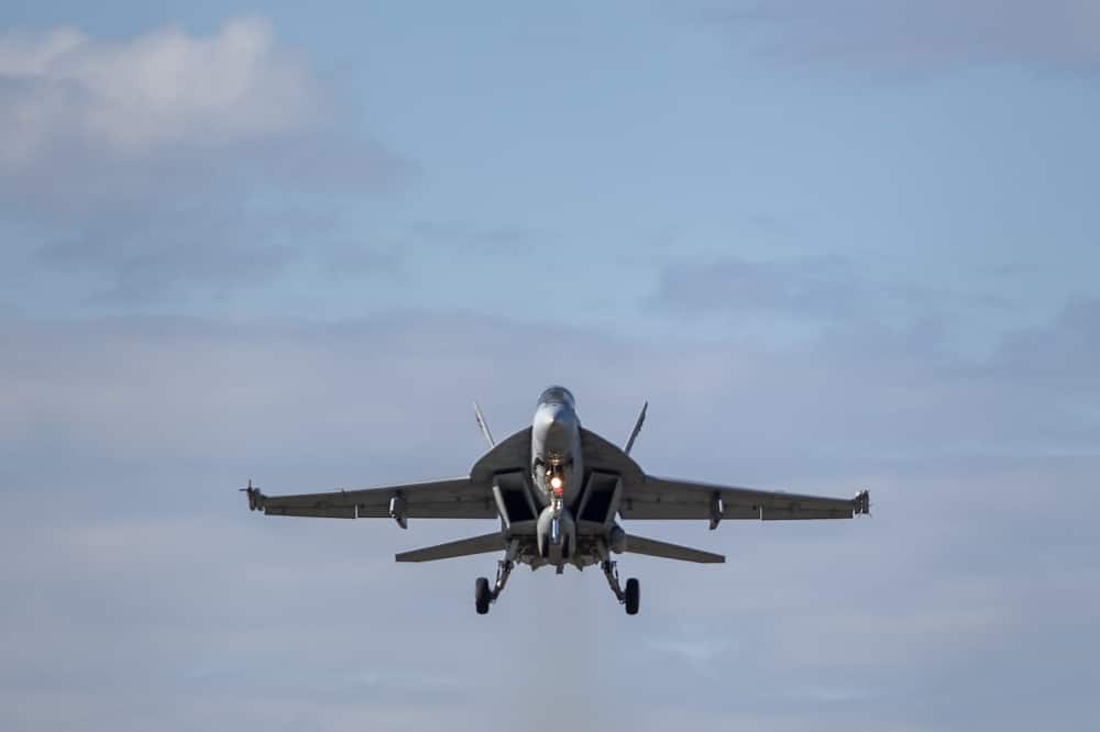 navy f 18 fighter jet