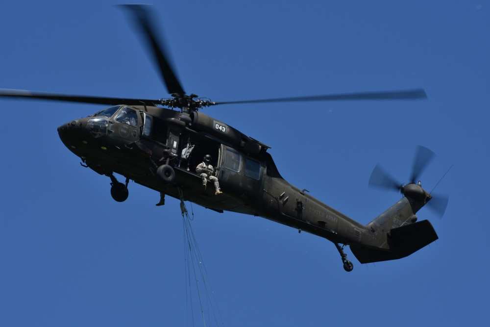 Military helicopter crash kills 3 National Guard soldiers in New York ...