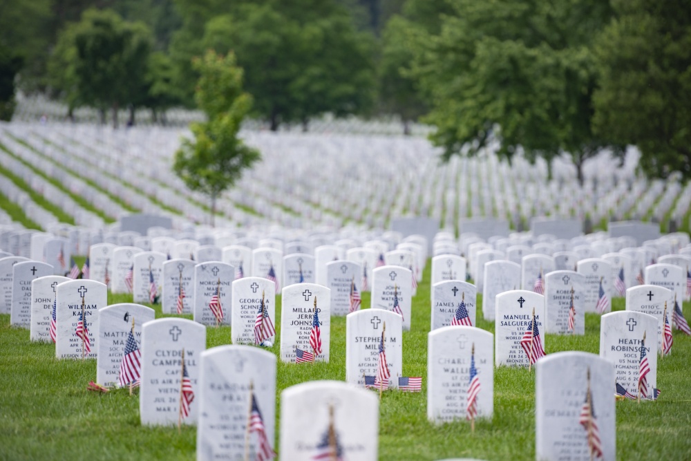 230,000 vets buried at Arlington won’t get flowers on Memorial Day ...