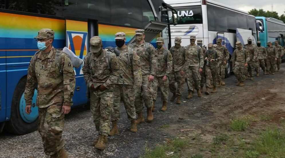 Army Stops Pay, Benefits For 57,000 Unvaccinated Army Guard And Reserve ...