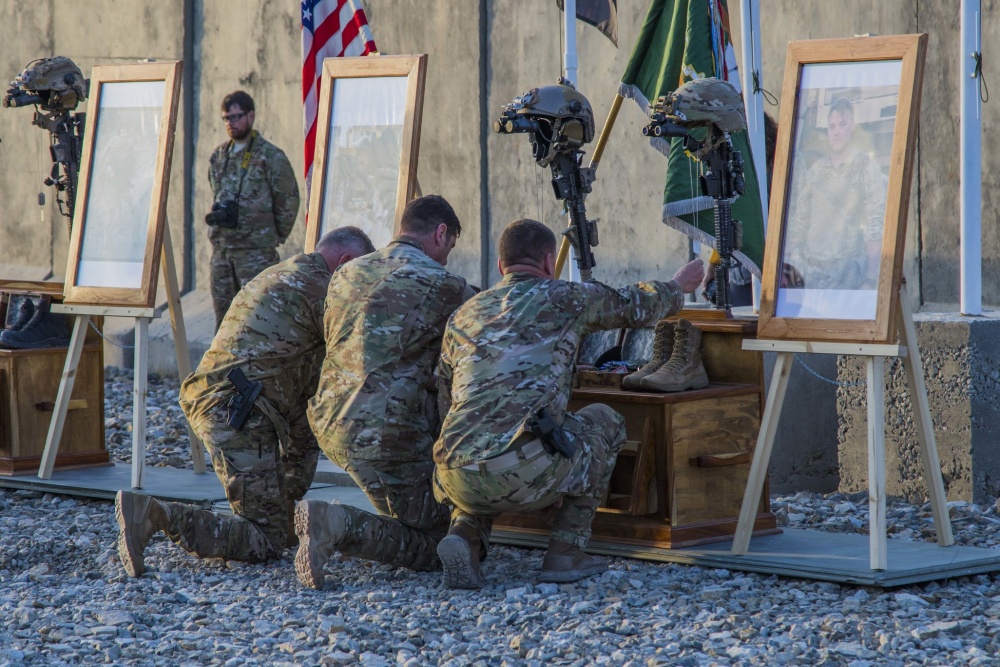 PHOTOS: Memorials, Funerals Honor Soldiers Killed In Deadly Afghanistan ...