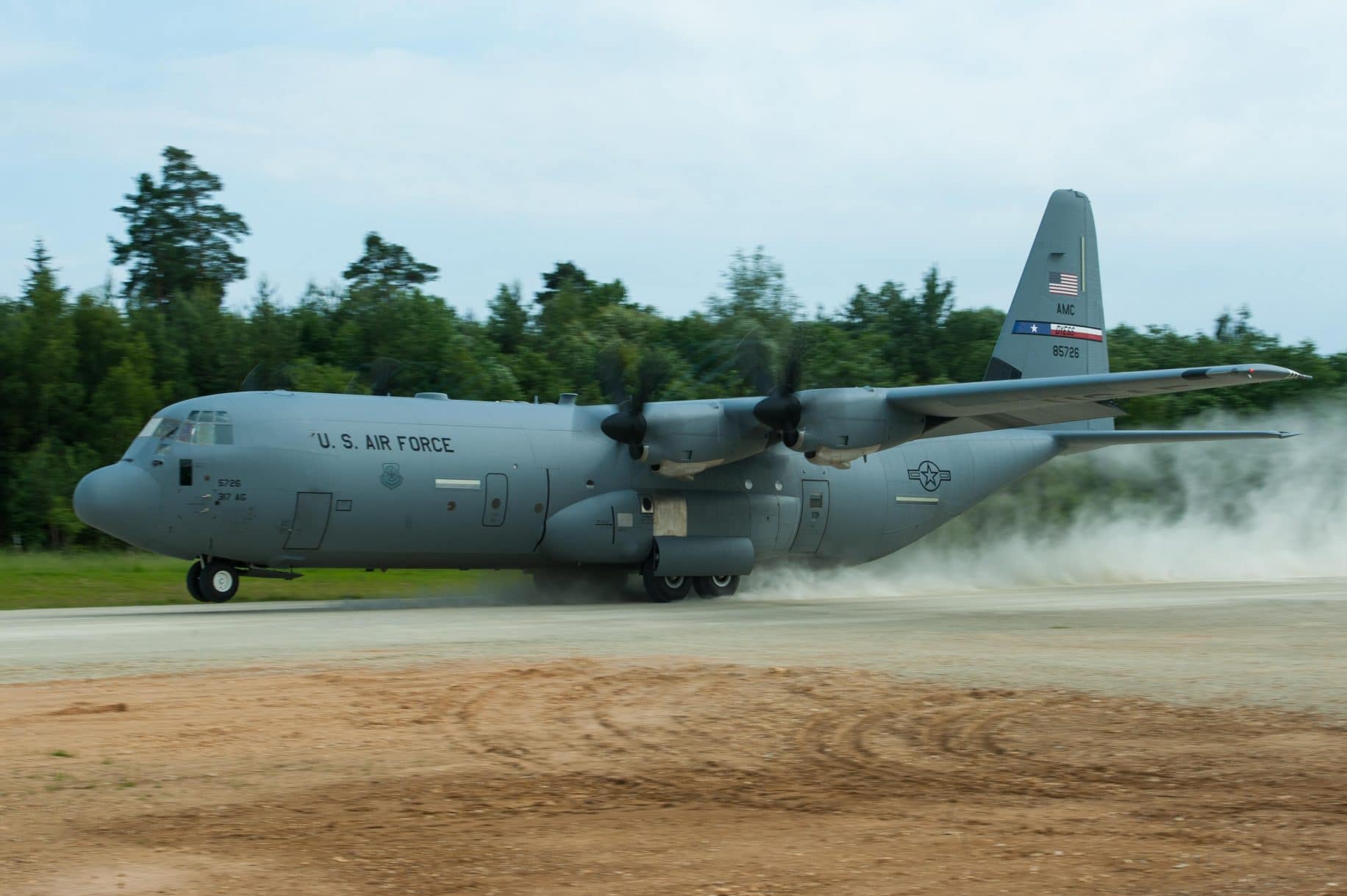 National Guard plane makes emergency landing at CT airport | American ...