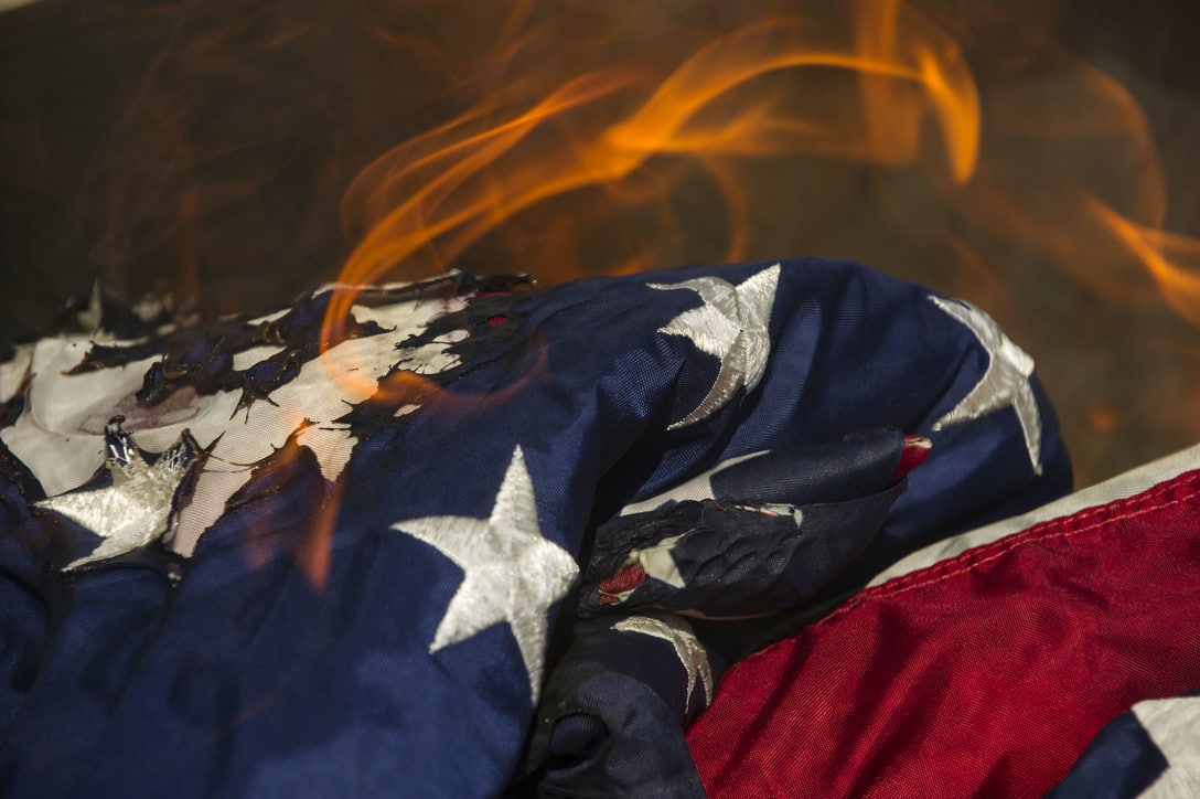 Arsonist burns 21 US flags honoring vets at SC cemetery on July 4