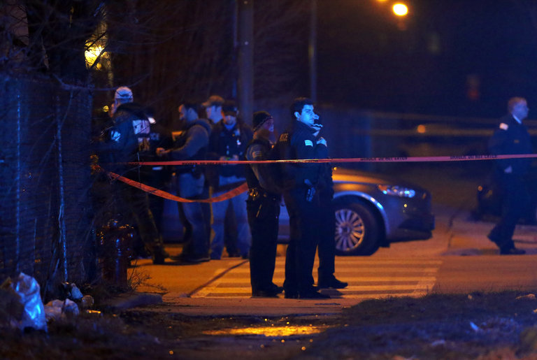60 People Shot In Chicago During 4th Of July Weekend Despite Anti-Gun Laws Featured