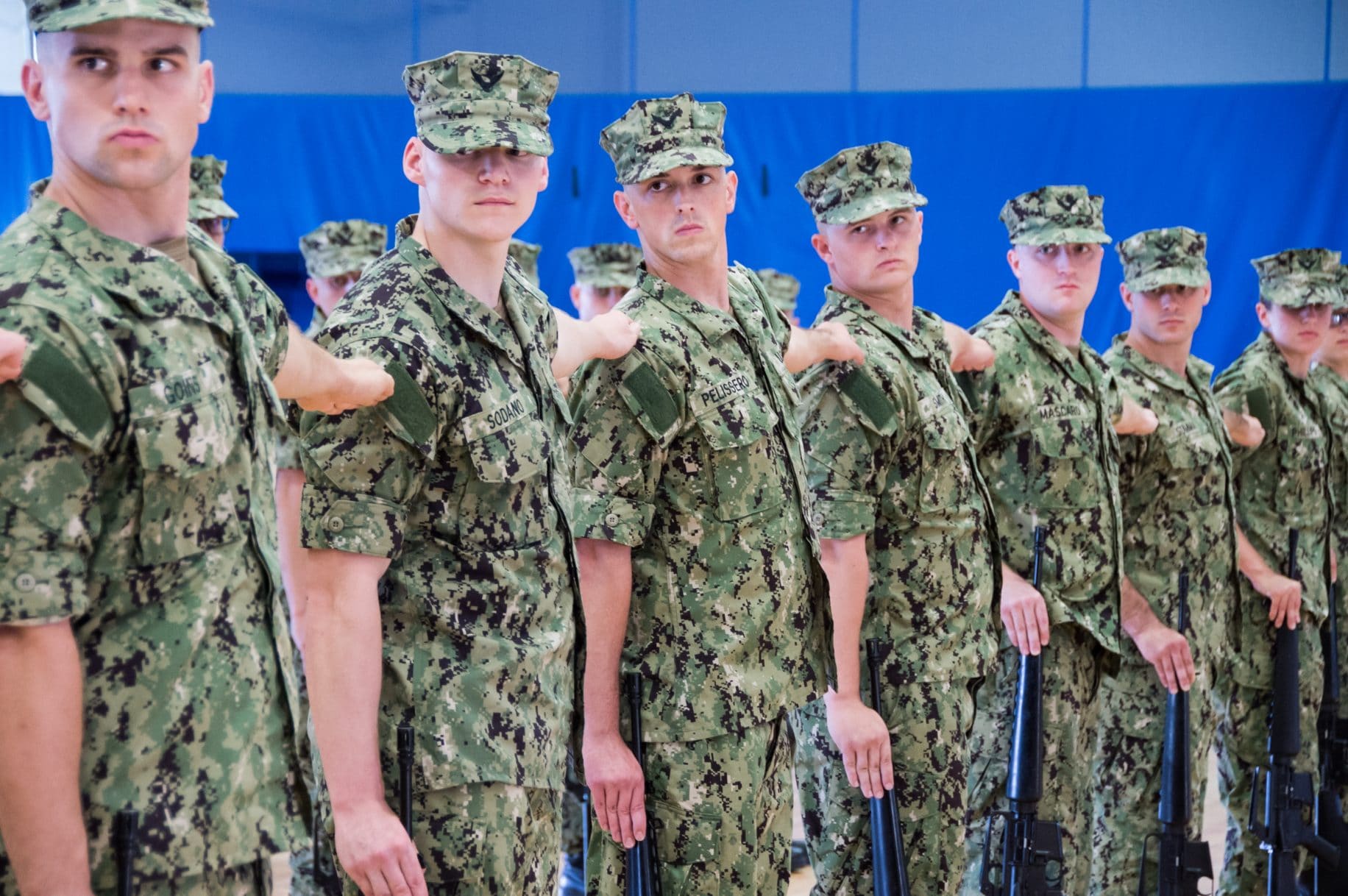 Inspirasi Istimewa Navy Army Uniforms, Perpaduan Warna