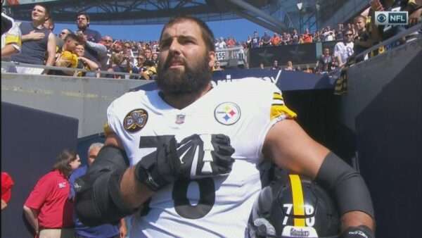 Ex-Army Ranger in the trenches with Steelers