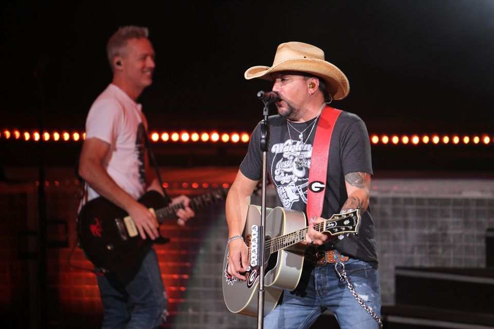 Jason Aldean ends Connecticut concert early due to heat exhaustion days