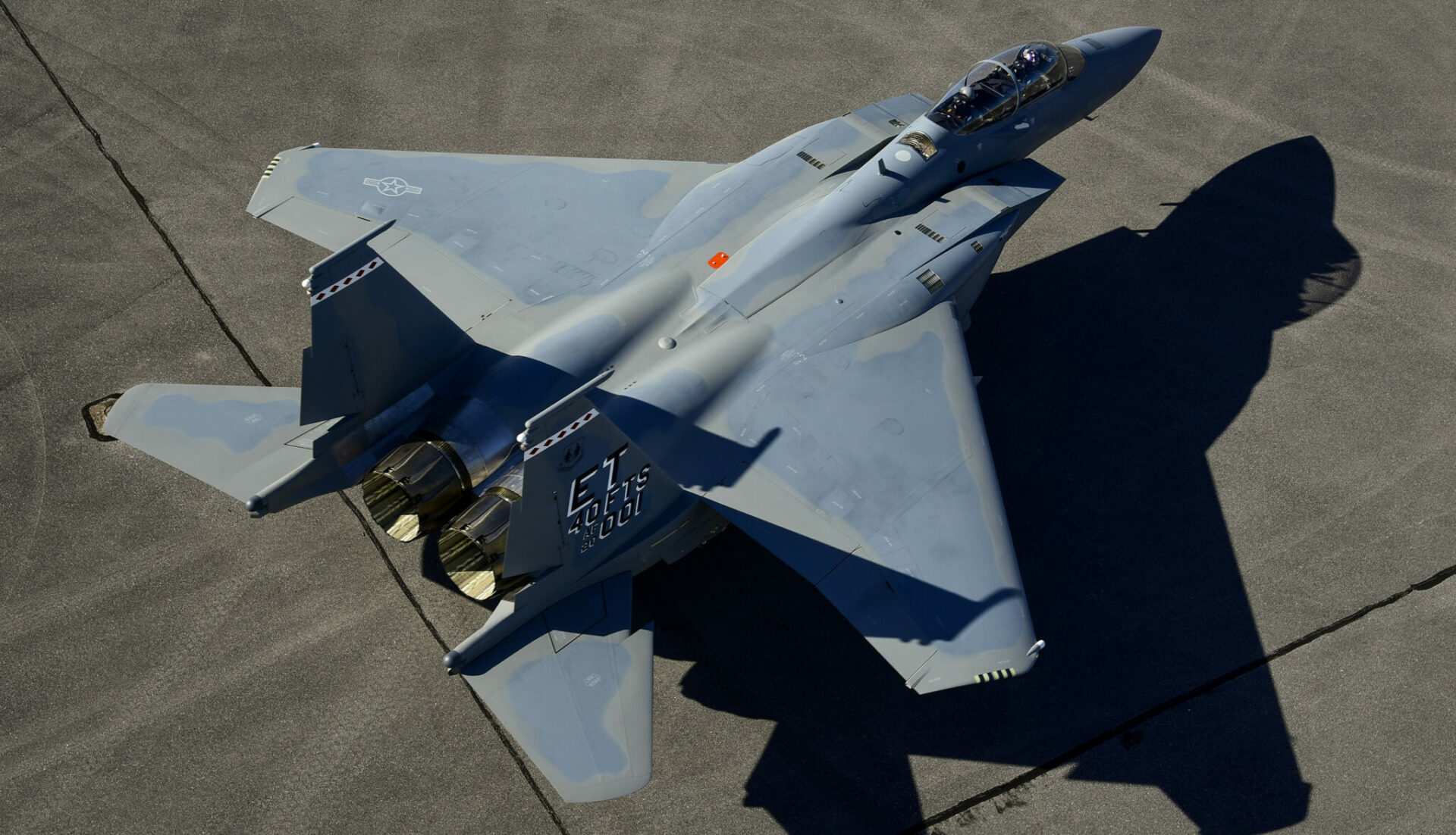 PICS/VIDEO Air Force unveils new F15EX fighter jet dubbed 'Eagle II