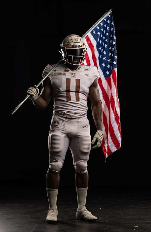 Navy unveils incredible uniforms for 9/11 anniversary game against