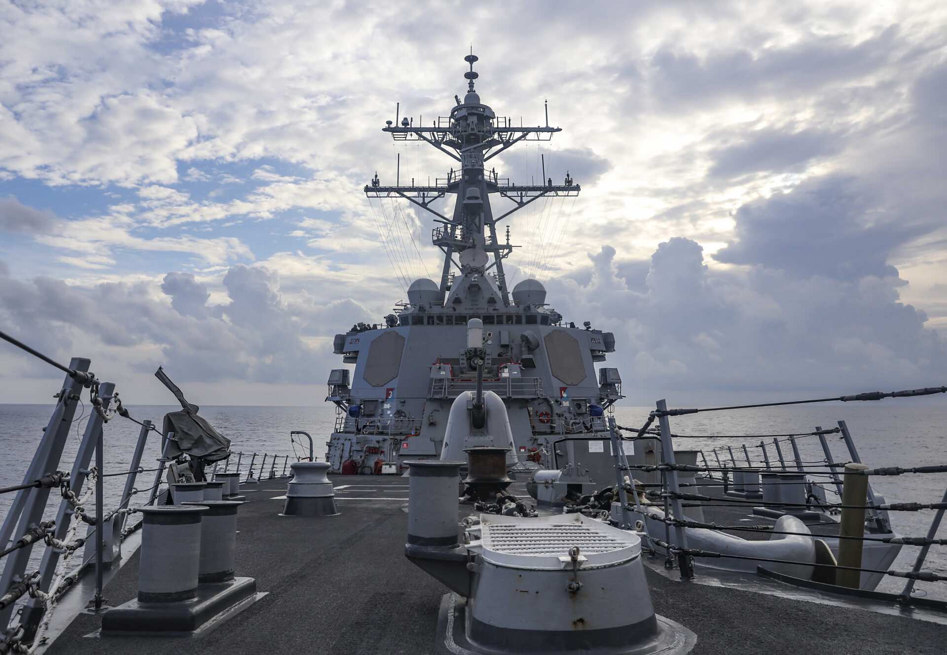 China claims it chased away US warship sailing in South China Sea ...