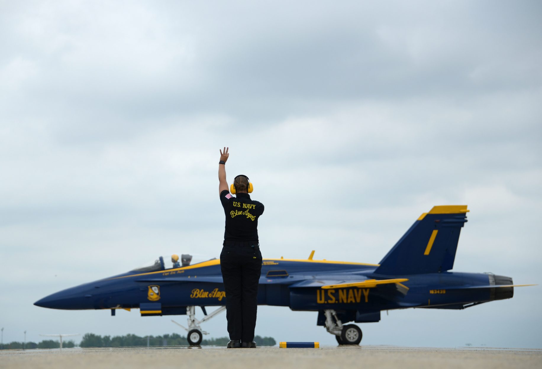 Blue Angels prep for JBA Air Show American Military News