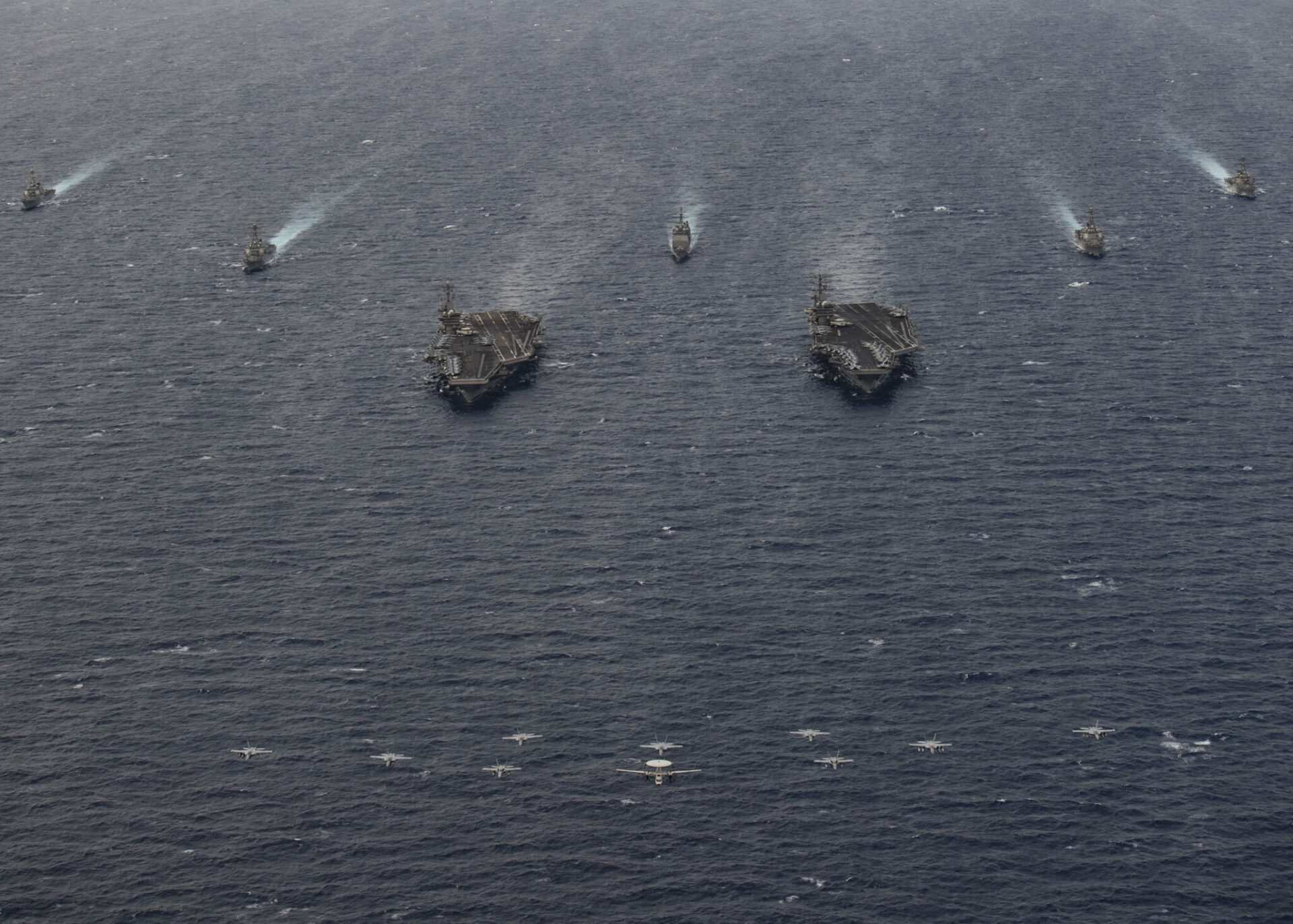 Rare Pics: 2 US aircraft carrier strike groups join forces right on China’s doorstep