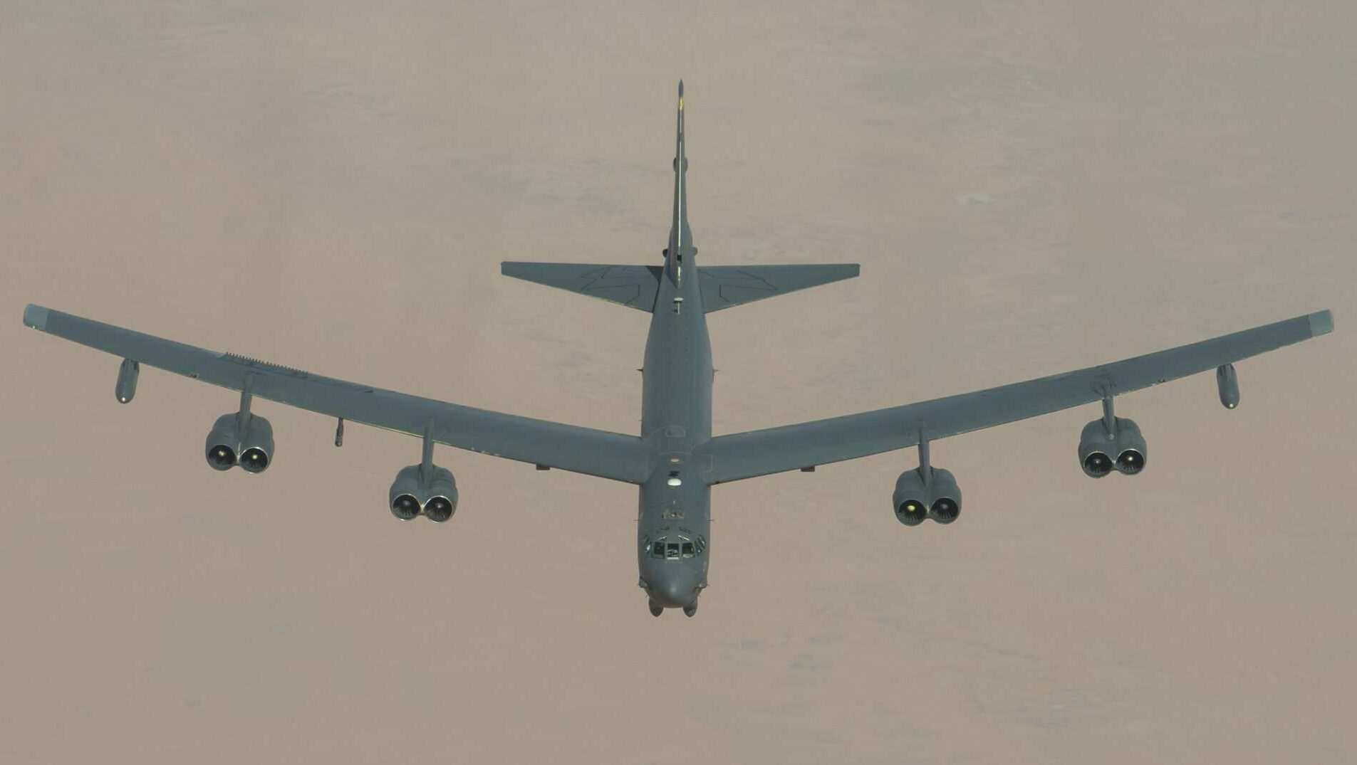 PICS: 2 US B-52 Bombers Fly Over Middle East To Deter Iran After Rocket ...