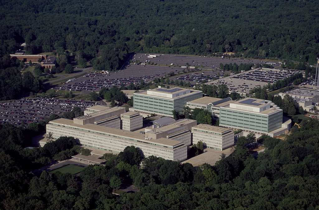 CIA HQ armed intruder dies after shot by FBI agent