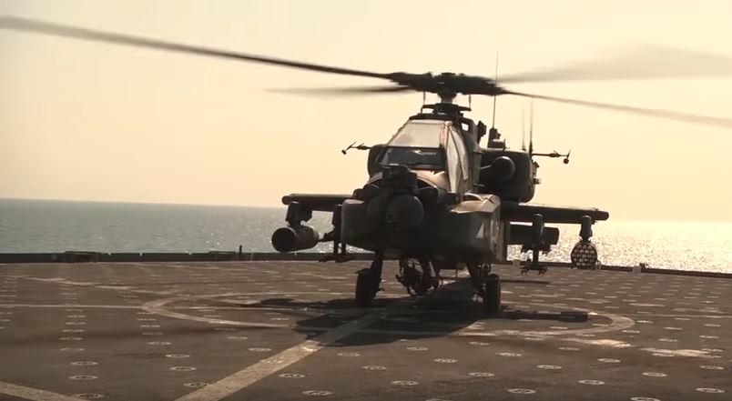 Watch U.S. Army Apache Helicopters Land On A Moving U.S. Navy Ship Featured