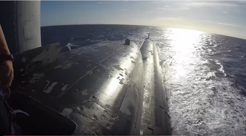 (VIDEO) Topside View In The Conning Tower Of A U.S. Fast Attack Submarine Featured