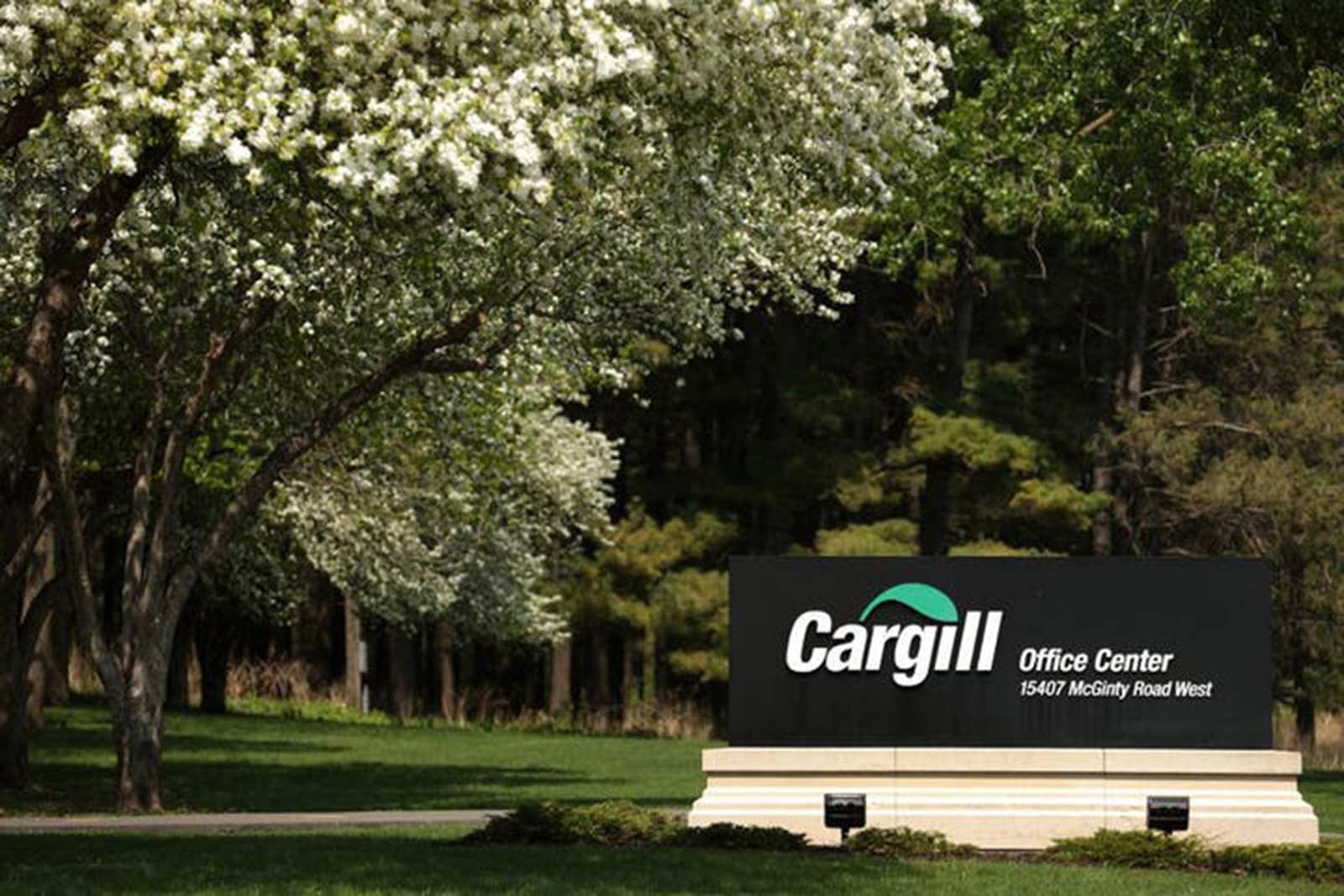 Cargill to cut 8,000 workers. East St. Louis plant may be hit