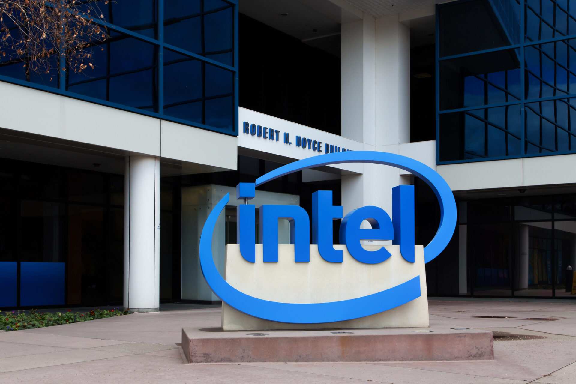 Intel eyes another 500 Bay Area job cuts as tech titan’s layoffs widen