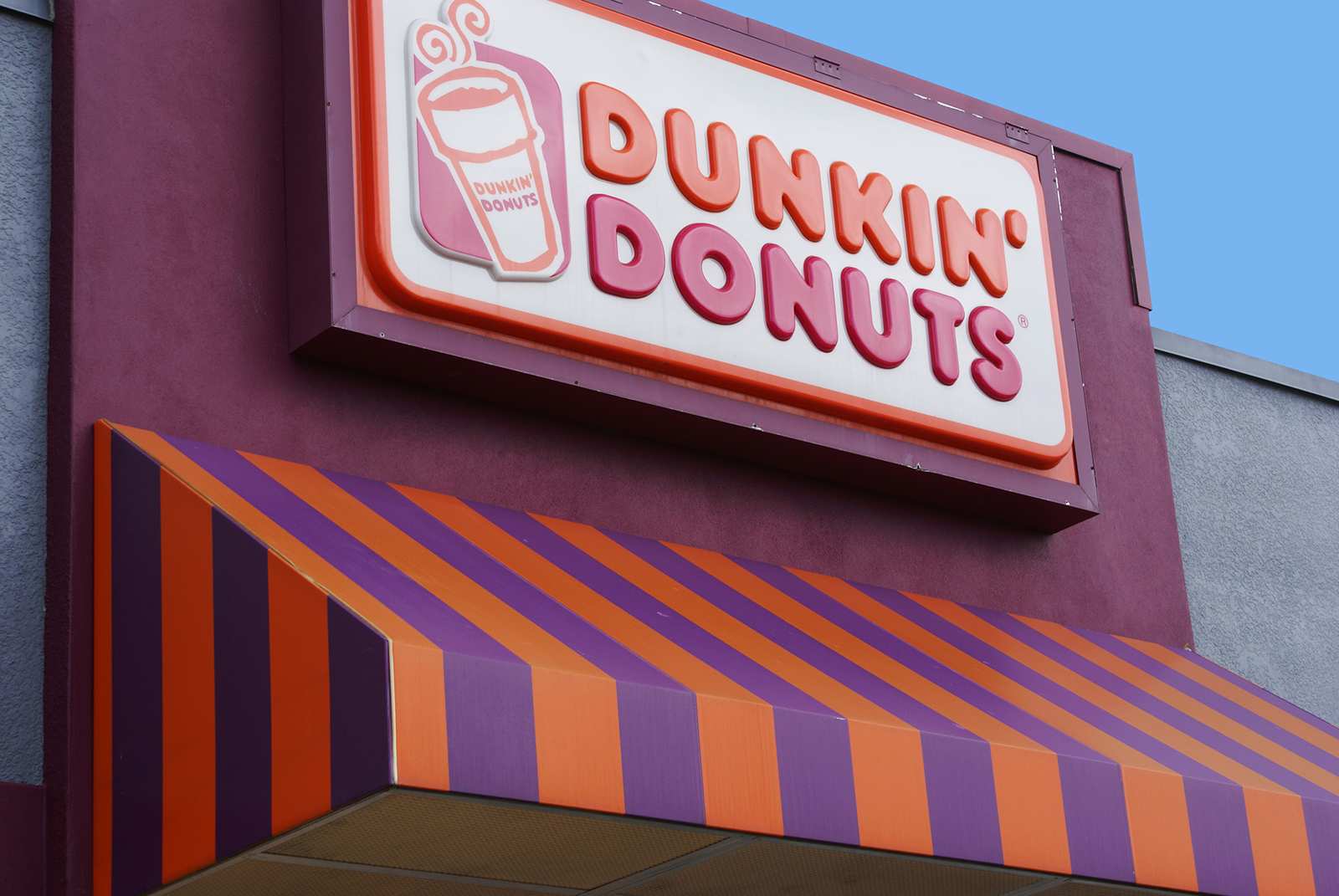 New Jersey woman sues Dunkin’ over severe hot coffee burns