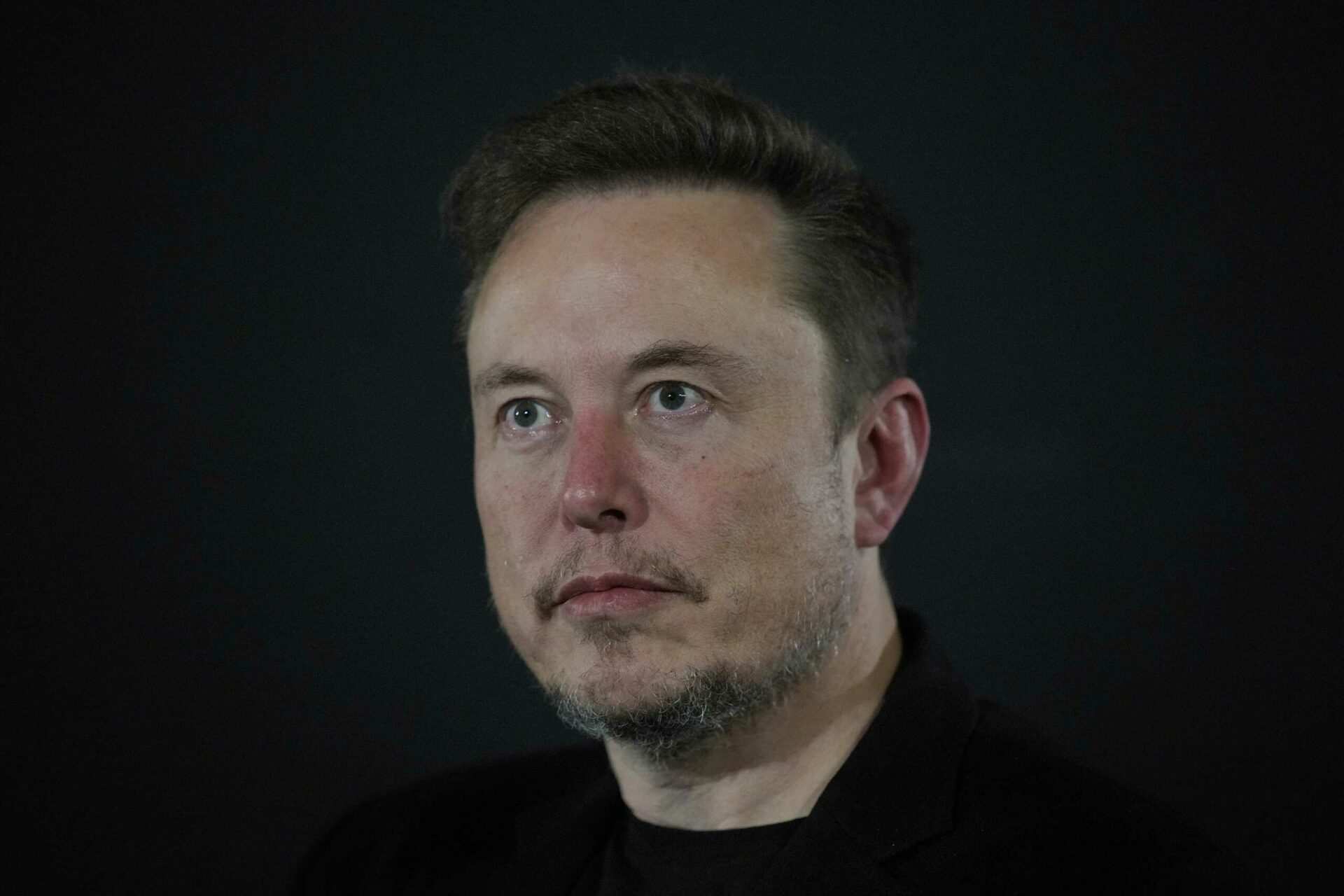 Musk accused of $7.5 billion of insider trades in investor suit