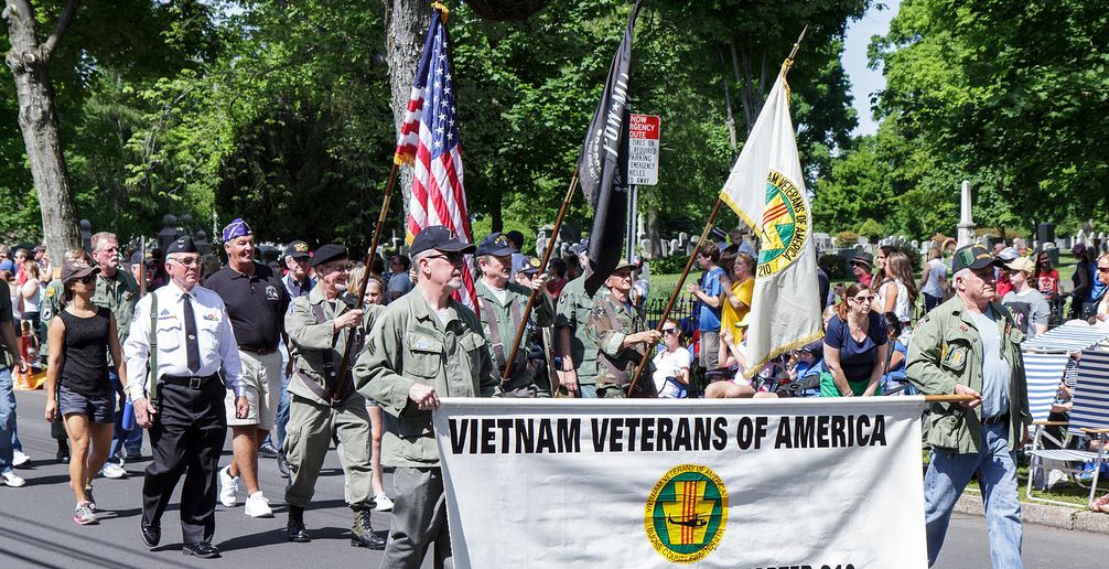 Two Thugs Pull Gun On Vietnam Vet – 1 Dead, 1 Charged With 1st Degree Murder Featured
