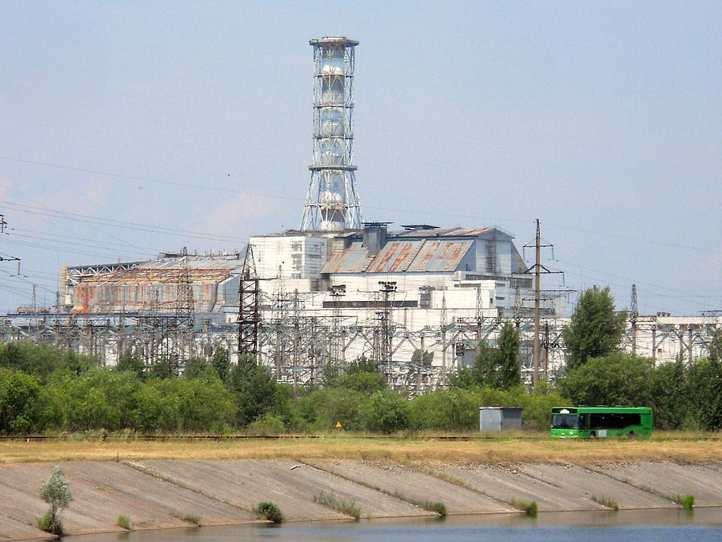 Ukraine continues fighting fires near defunct Chernobyl nuclear plant ...