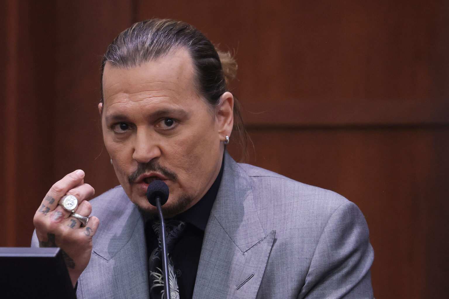 Johnny Depp Lawyers Say He Will Donate 1 Million Amber Heard Settlement To Charities 