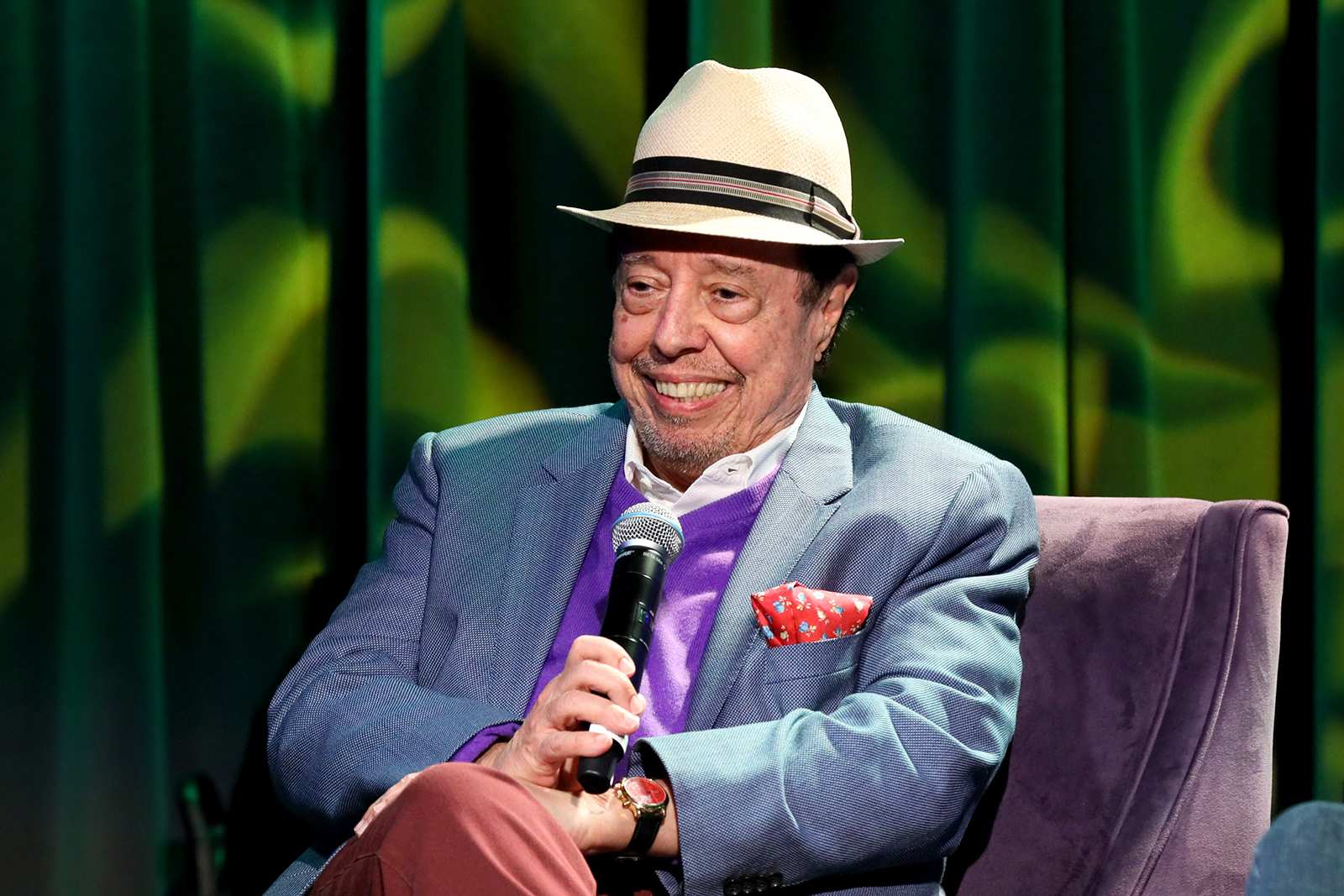 Sérgio Mendes, Brazilian band leader who helped popularize bossa nova, dies at 83