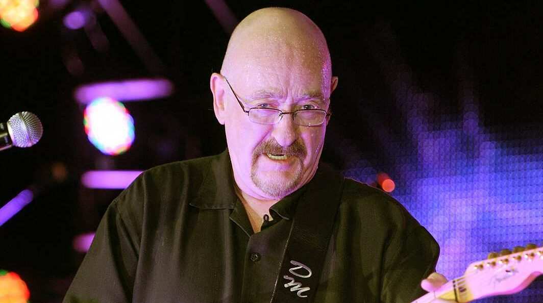 Traffic rocker Dave Mason cancels tour to begin treatment for 'serious heart condition'