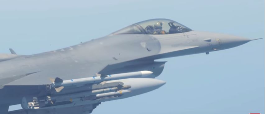 (WATCH) With a new upgrade, the F-16 Fighting Falcon will fight on for years to come Featured
