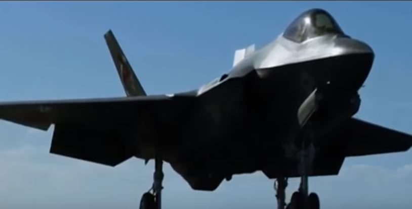 The U.S. Navy’s Aircraft Carriers Are Getting Stealth Fighters Featured