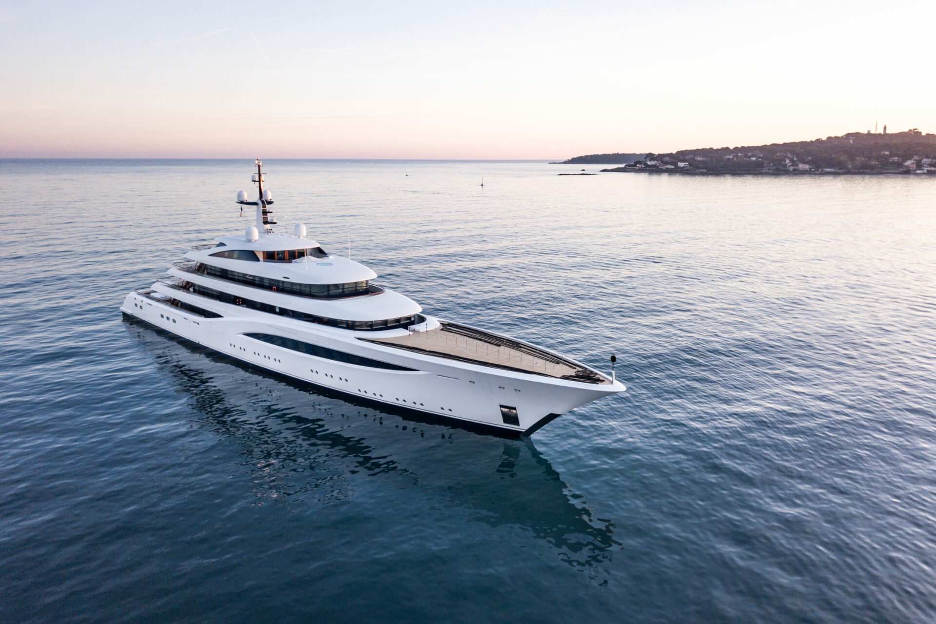 mega yacht faith