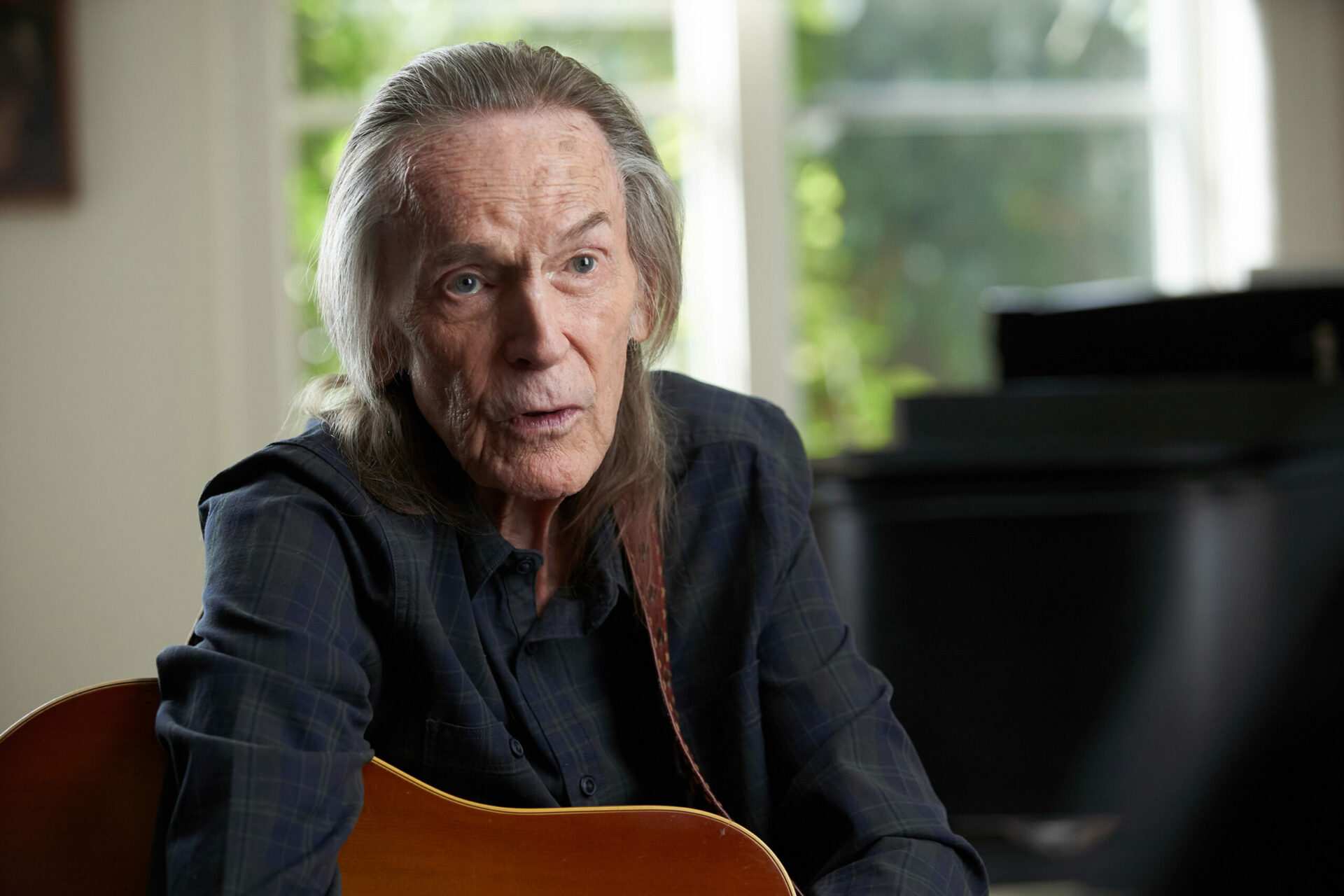 Gordon Lightfoot Mournful Canadian Singer Songwriter Dies At 84