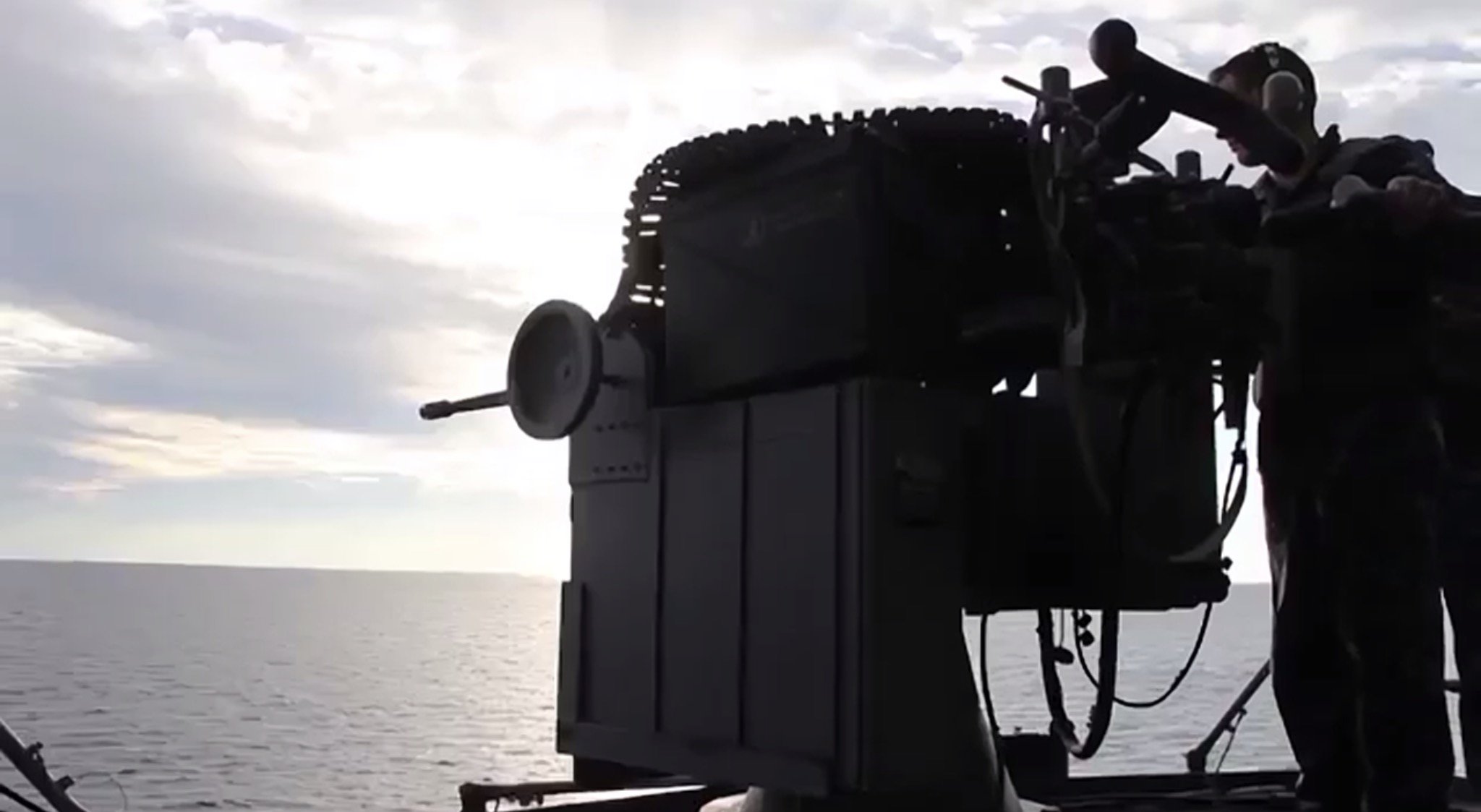 Watch U.S. Sailors Fire The Mk38/M242 Bushmaster From The USS Kearsarge Featured
