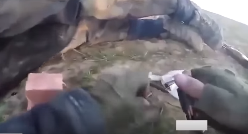 (Video) Fleeing ISIS Fighter Gets Shot, “Comrade” Ignores It And Uses Him For Cover Featured